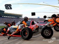 2017.1 – WOD 1 – “NASCAR PIT CREW”